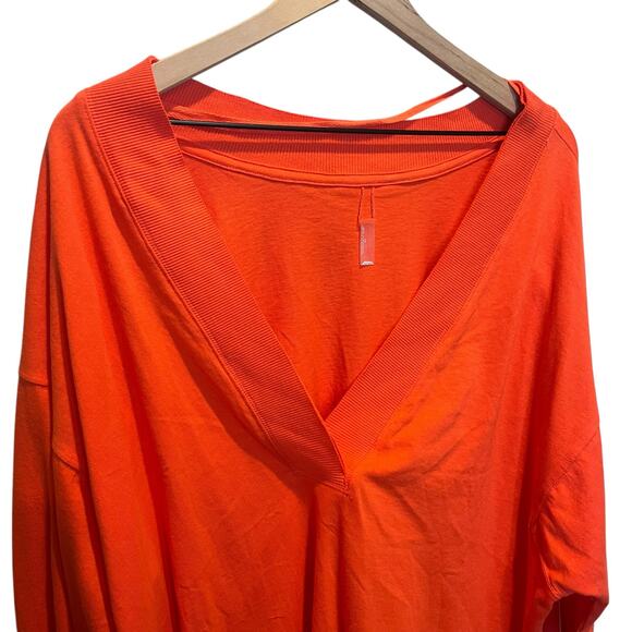 NEW FP Movement Pullover V-Neck Long-Sleeve - Picture 4 of 8